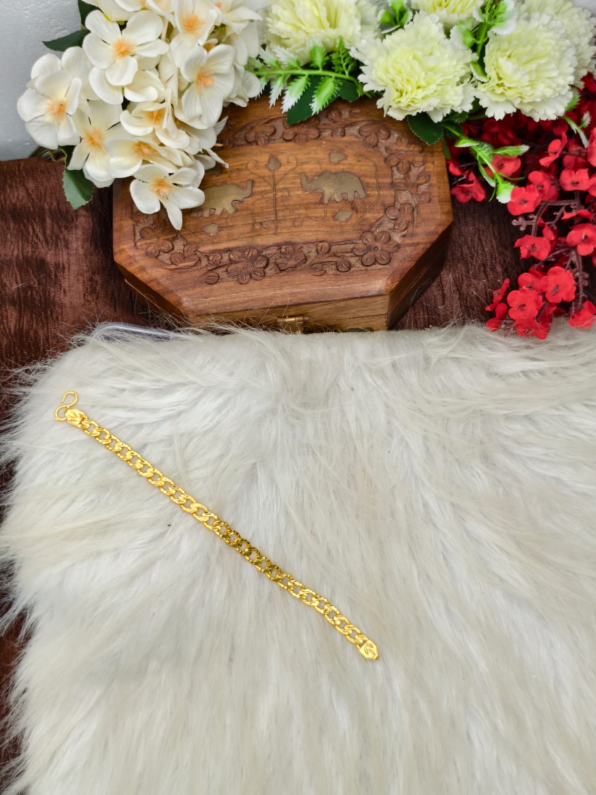 Elegant Leather & Gold Bracelet for Men