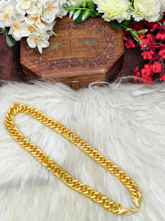 Royal Men’s Gold Chain – Luxury Finish & Unique Pattern