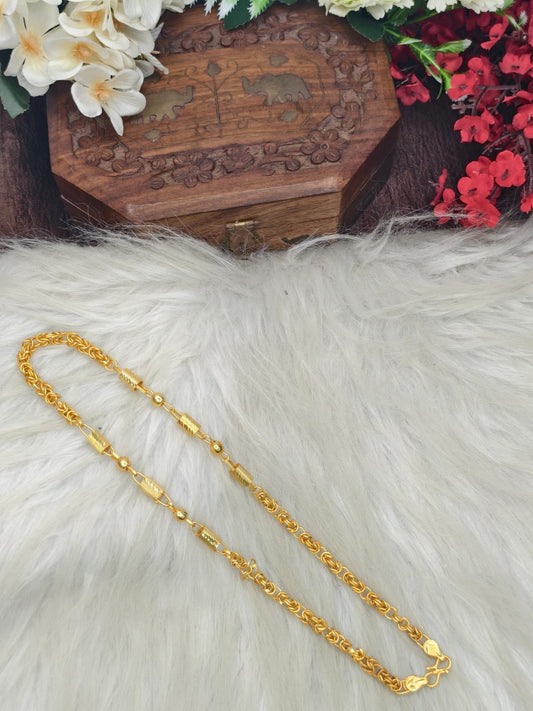 Royal Men’s Gold Chain – Luxury Finish & Unique Pattern