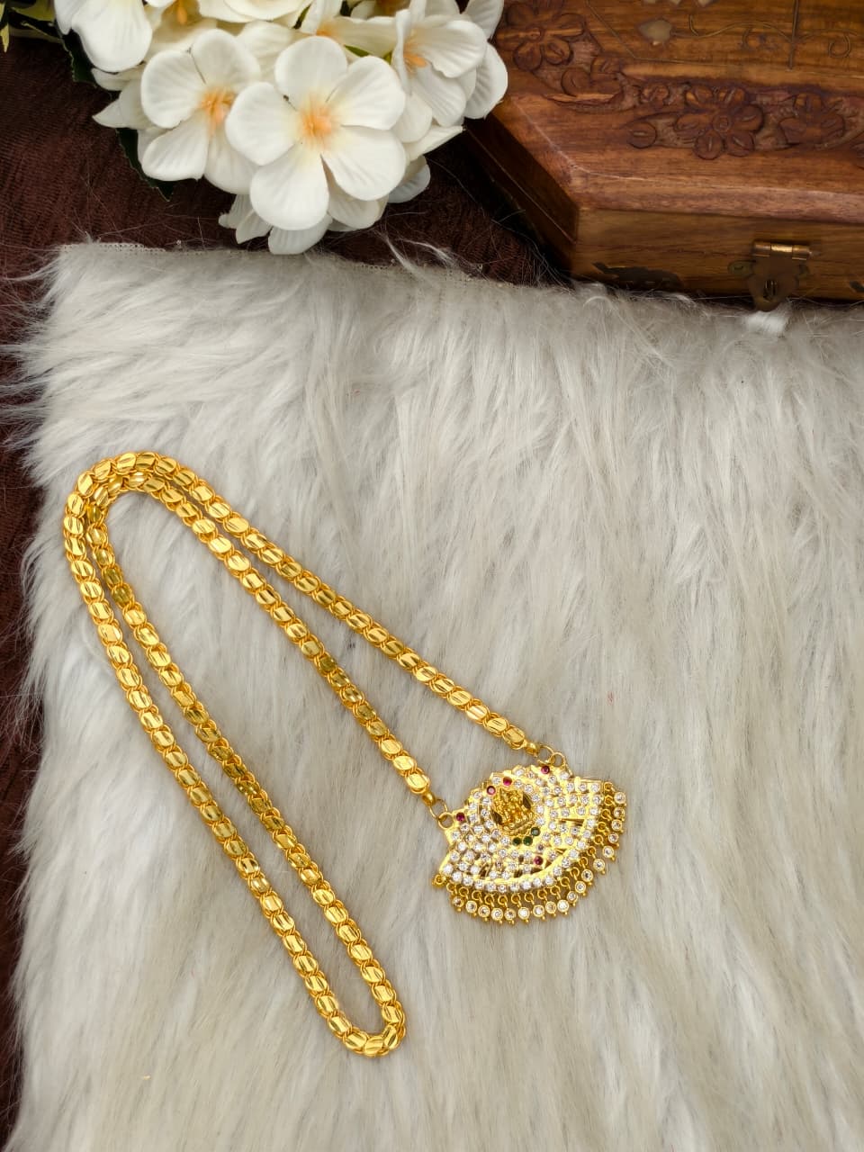 Women Impone Stone Dollar Chain with Gold Plated Finish