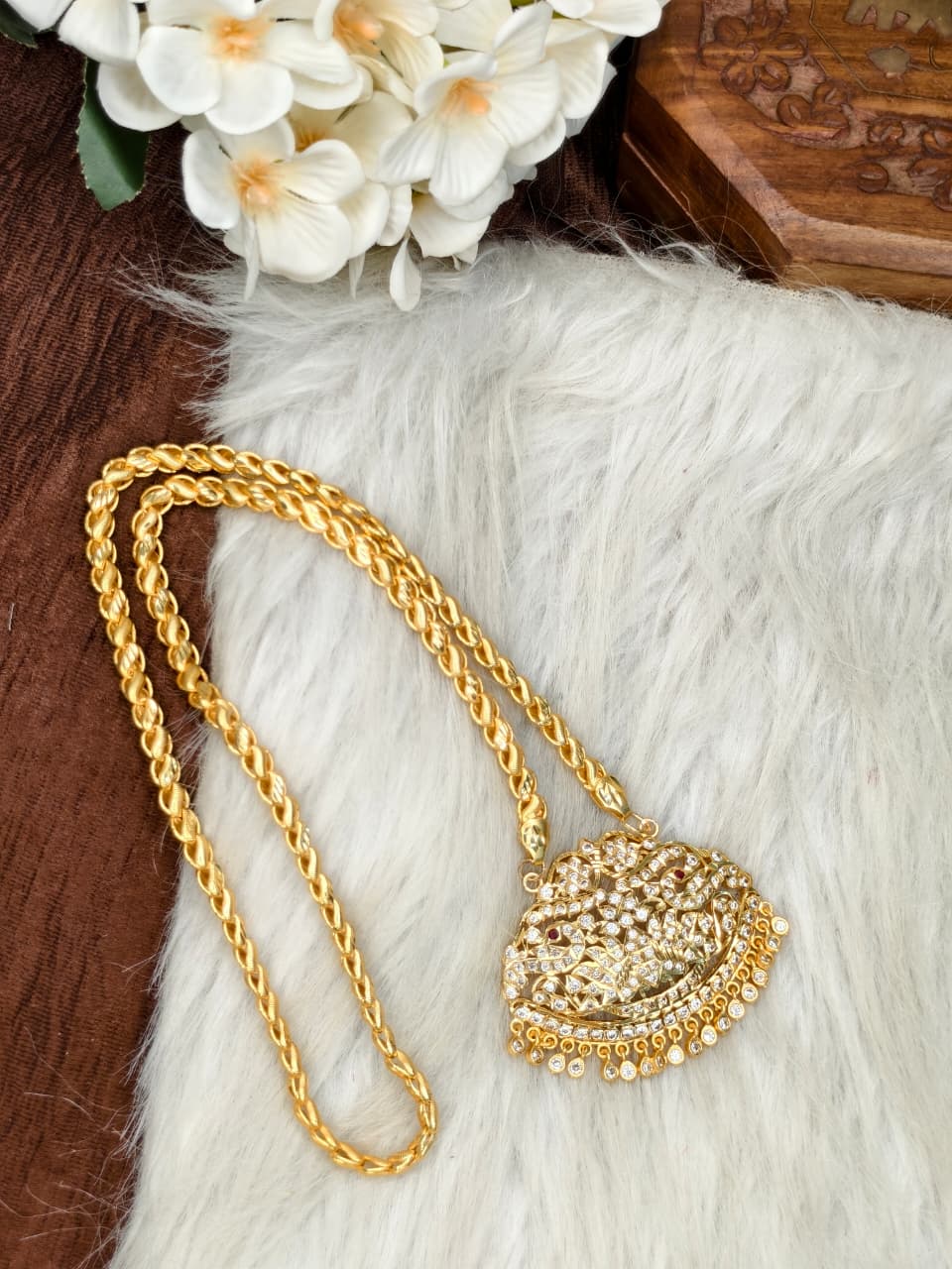Women Impone Stone Dollar Chain with Gold Plated Finish