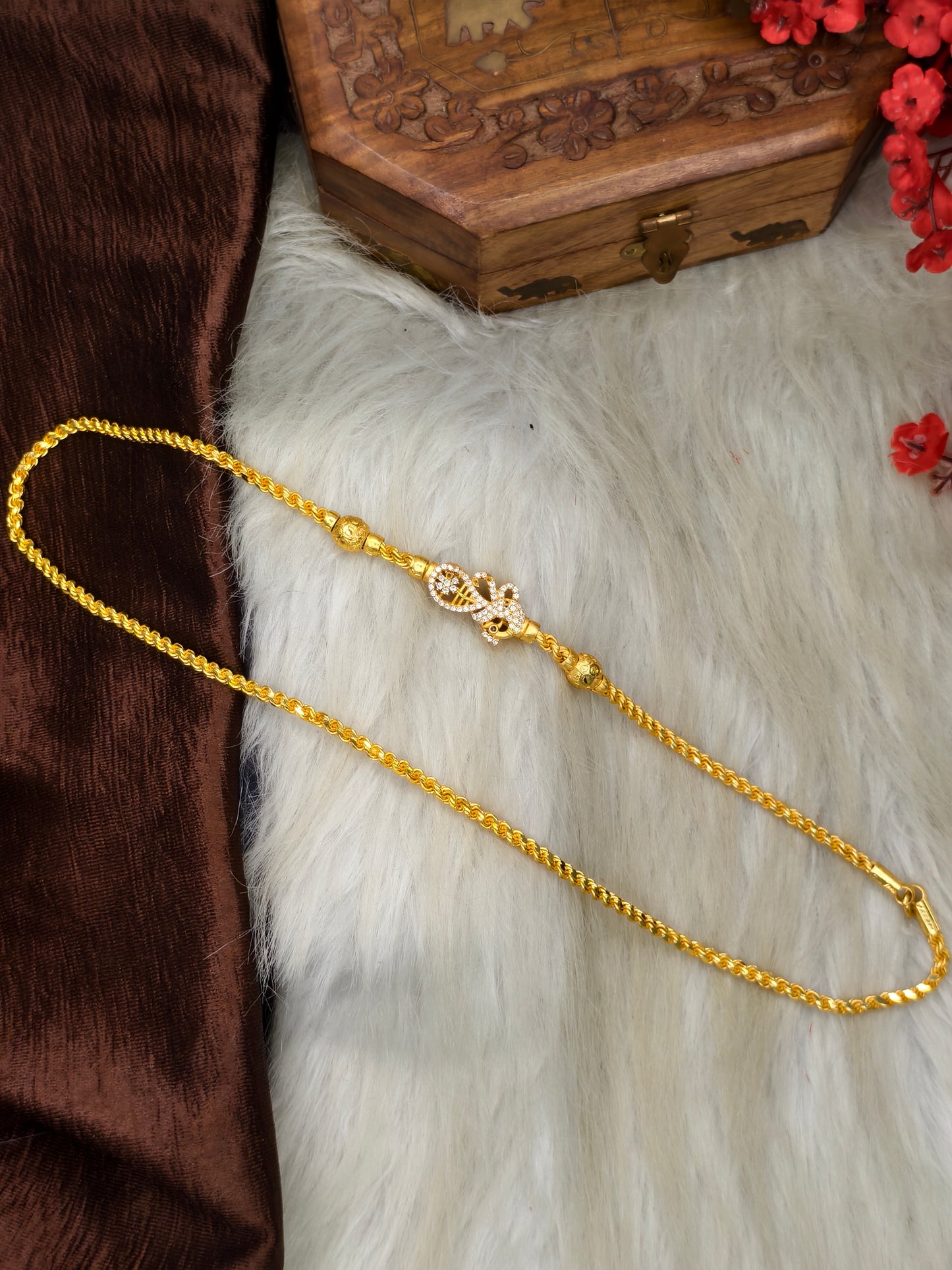 Foming Mugappu chain (1Gram Gold plated) peacock Stone Model