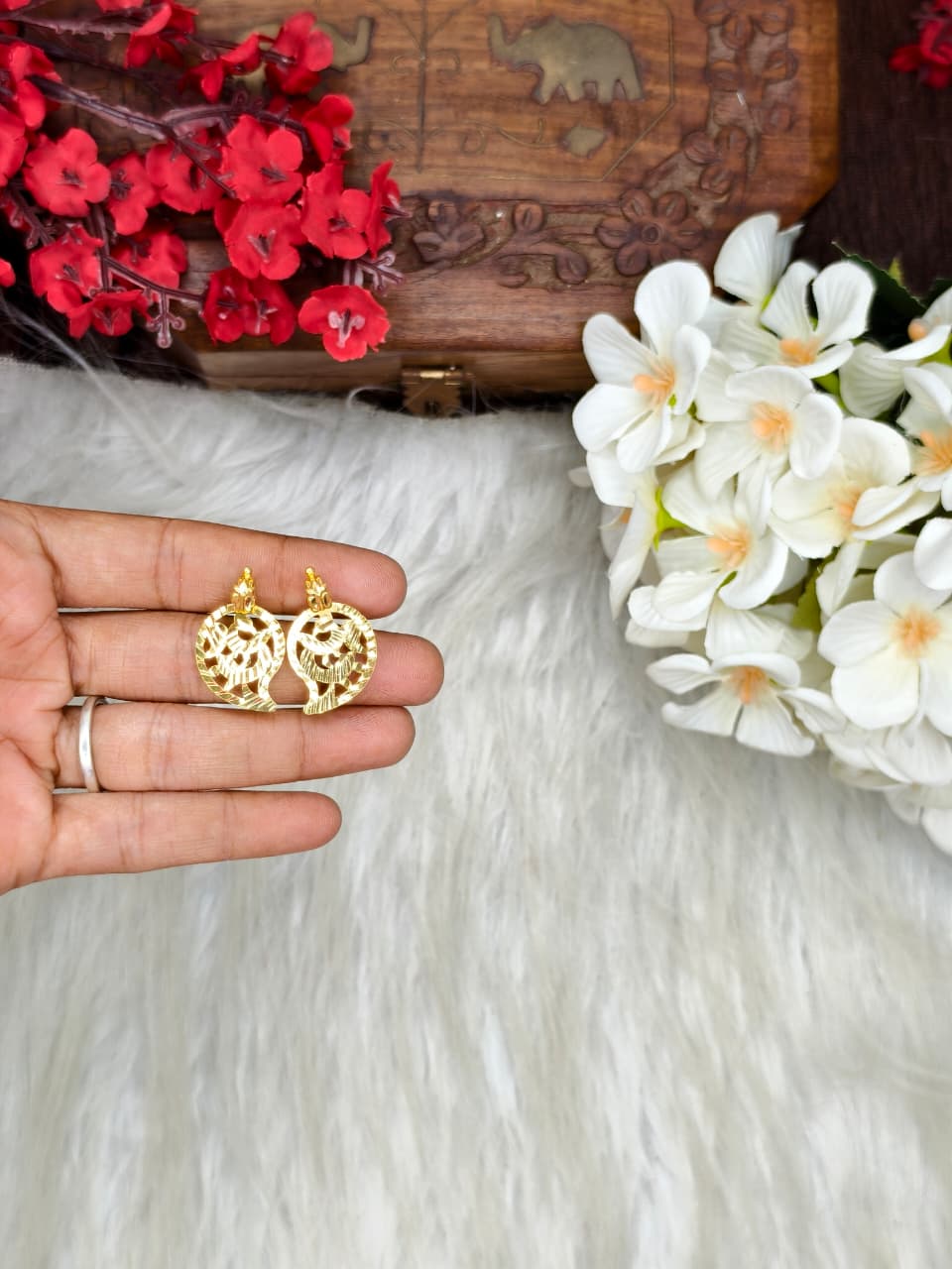 South Indian Traditional Impone Thali Mangalsutra – Gold Plated Sacred Wedding Chain2