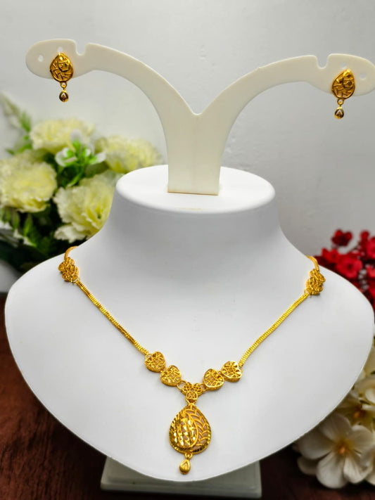 Trending Mini Gold Necklace Set with Earrings – Premium Gold Look Finish