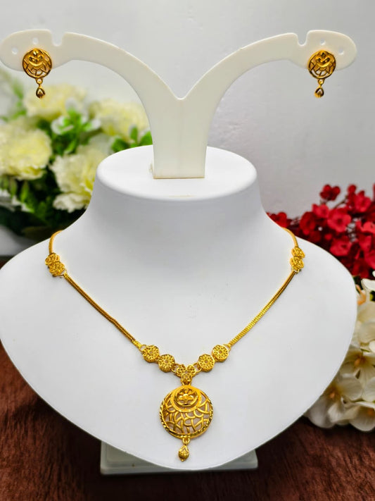 Trending Mini Gold Necklace Set with Earrings – Premium Gold Look Finish