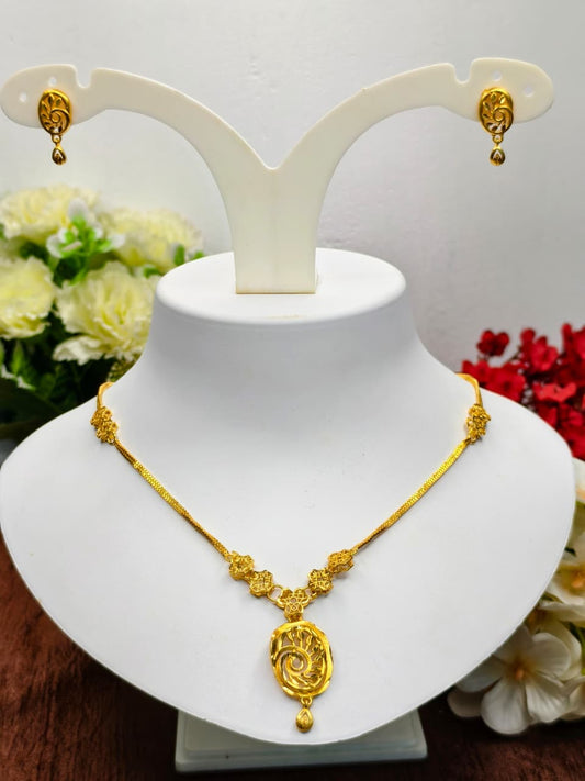 Trending Mini Gold Necklace Set with Earrings – Premium Gold Look Finish