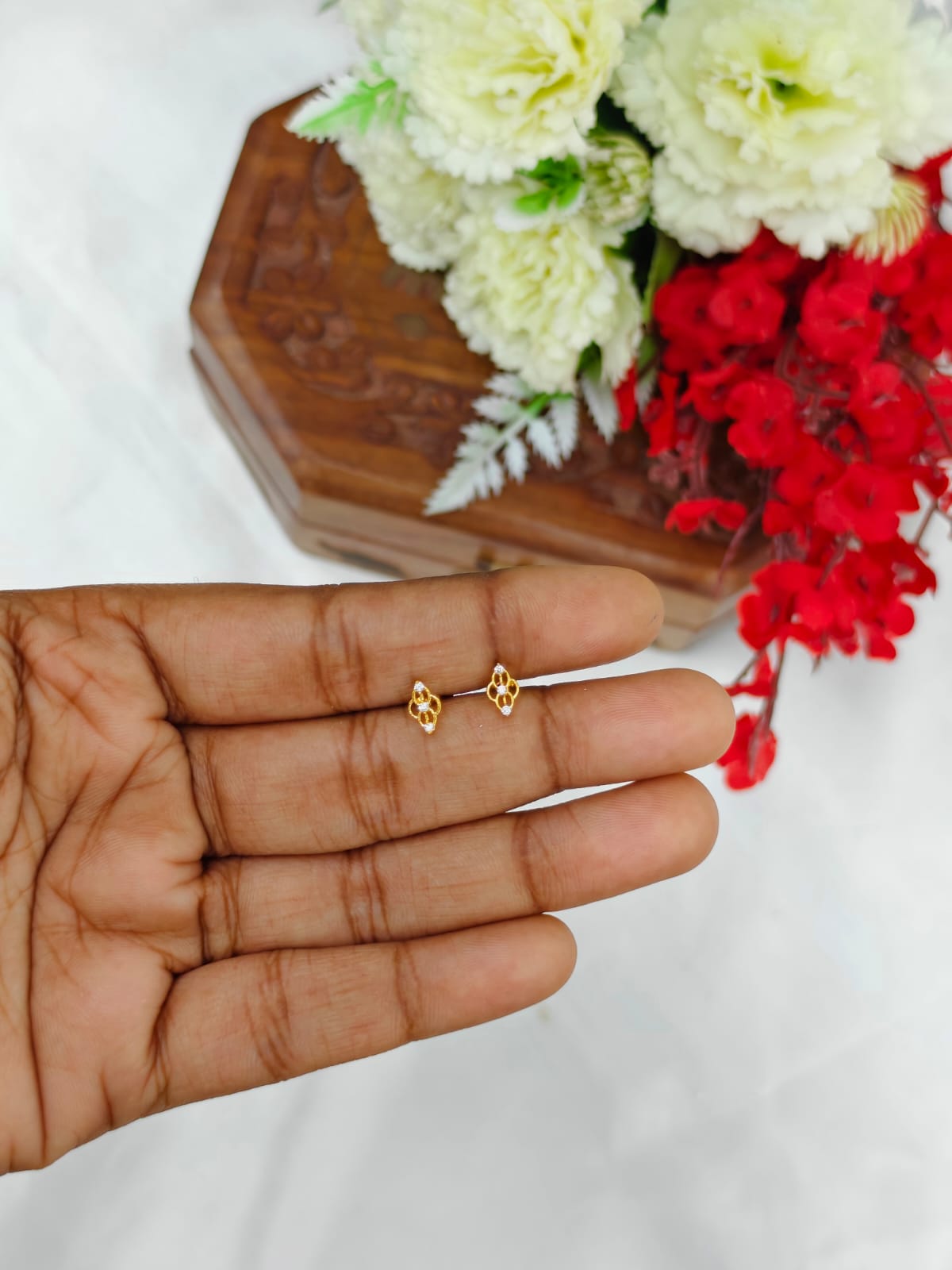 1 Gram Gold Plated Women’s Side Earrings | Stylish Daily Wear Earrings