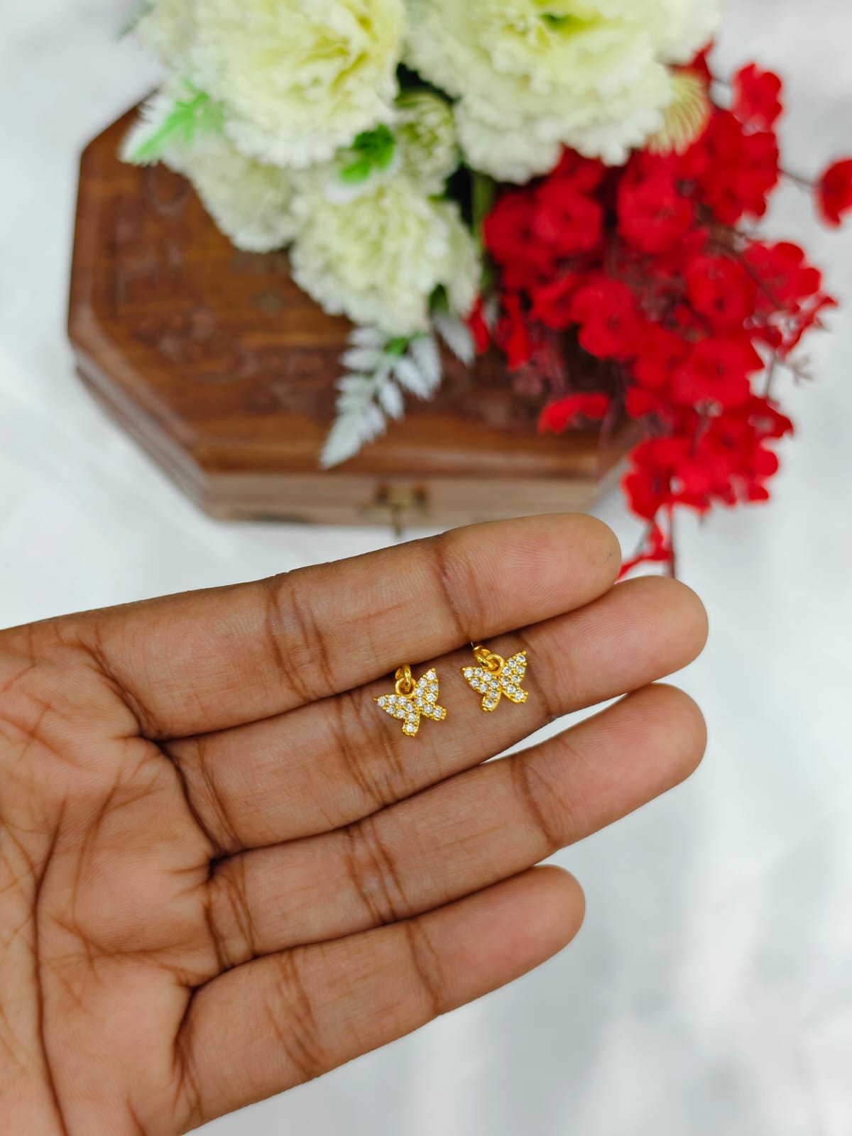 1 Gram Gold Plated Women’s Side Earrings | Stylish Daily Wear Earrings
