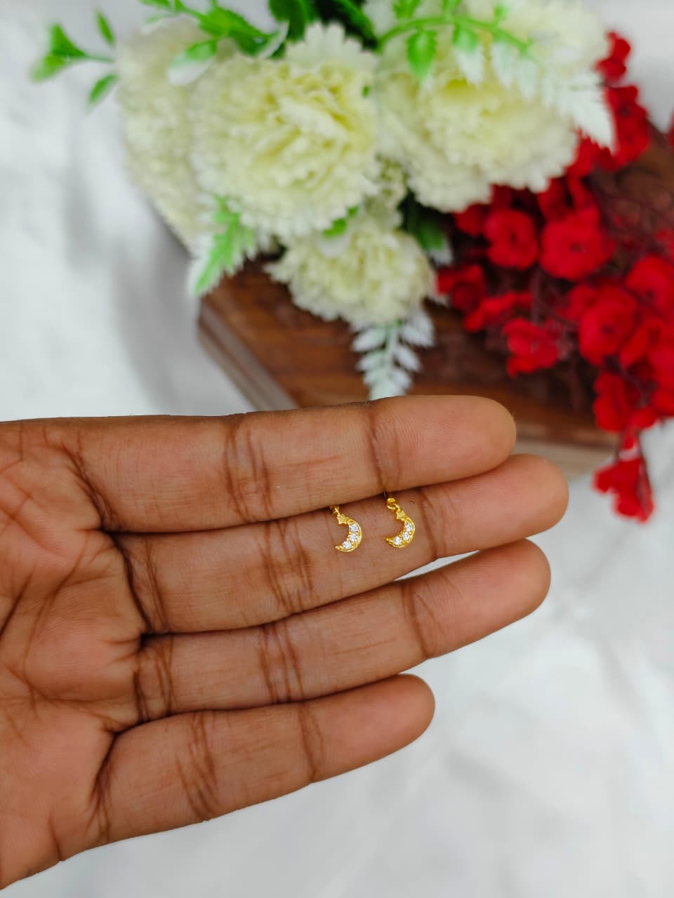 1 Gram Gold Plated Women’s Side Earrings | Stylish Daily Wear Earrings