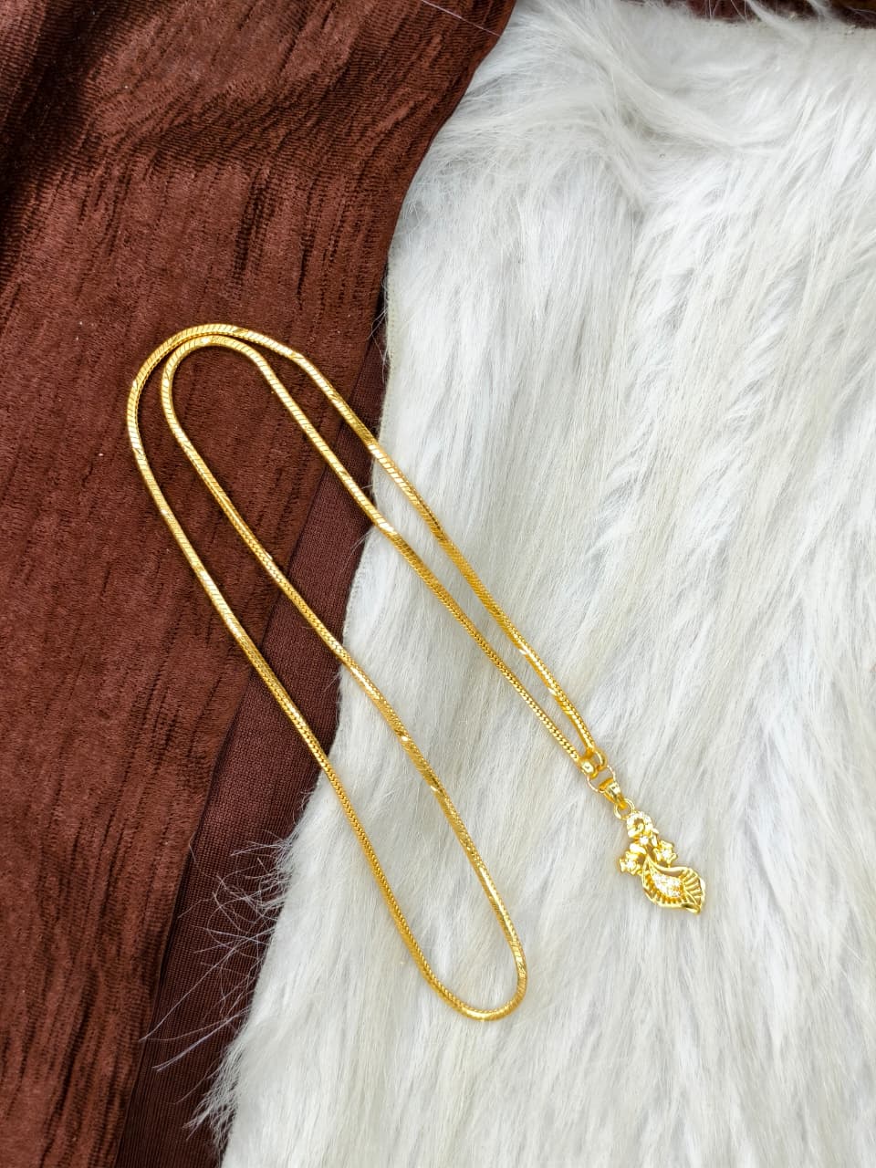 ✨Plain Dollar Matte Finish Chain – Gold Plated Jewellery for Women✨