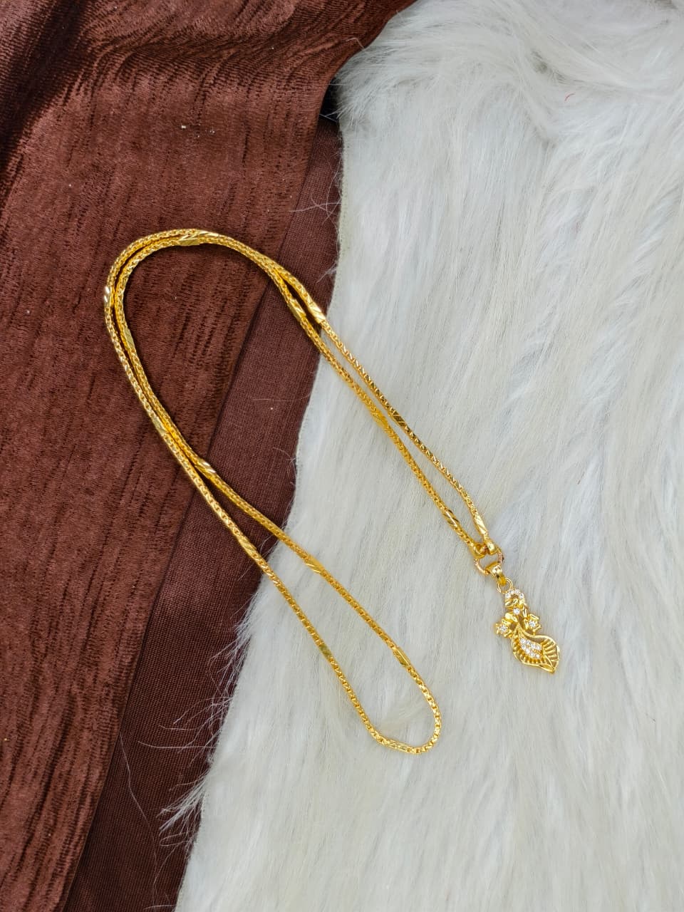 ✨Plain Dollar Matte Finish Chain – Gold Plated Jewellery for Women✨