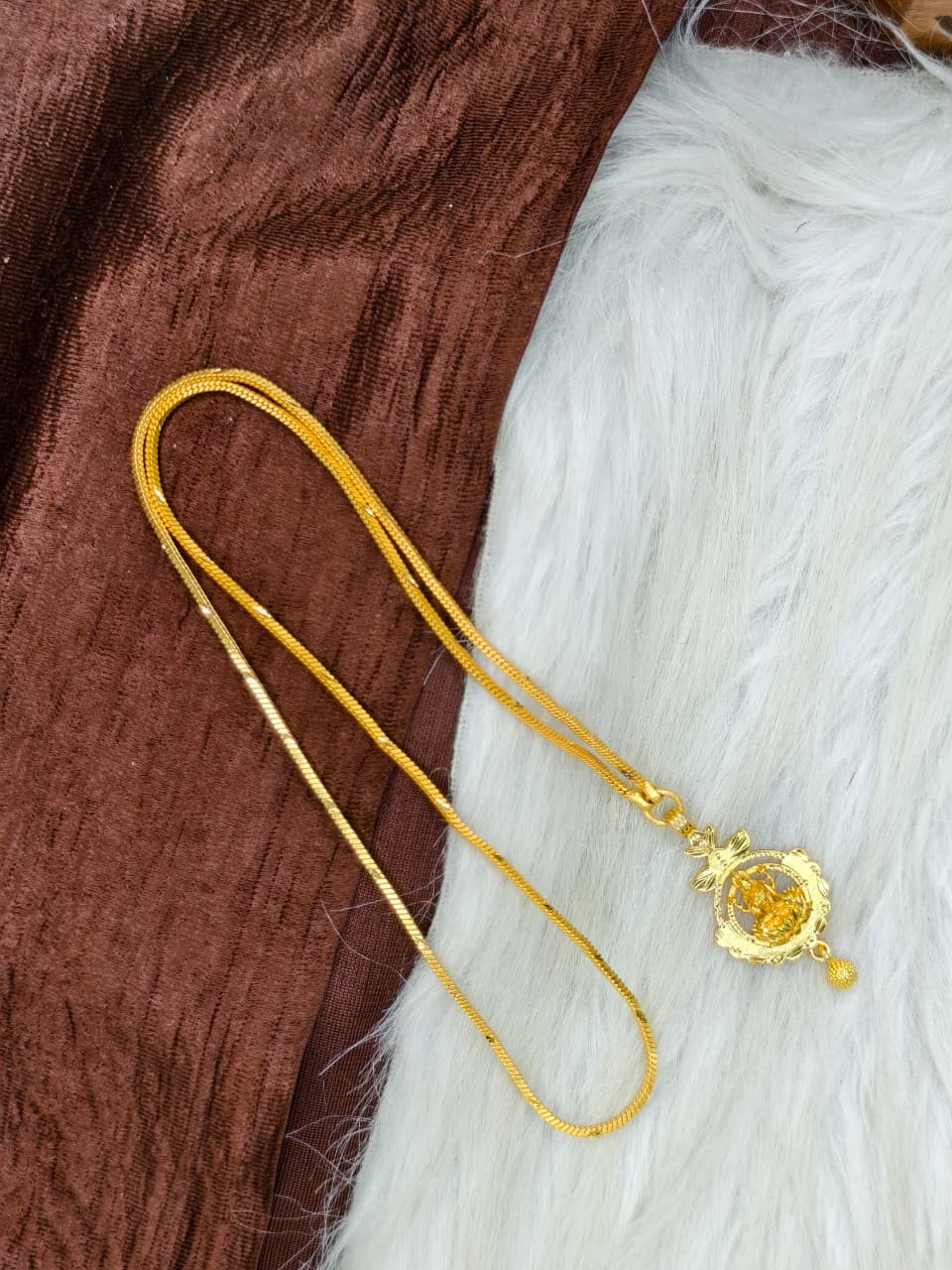 ✨Plain Dollar Matte Finish Chain – Gold Plated Jewellery for Women✨
