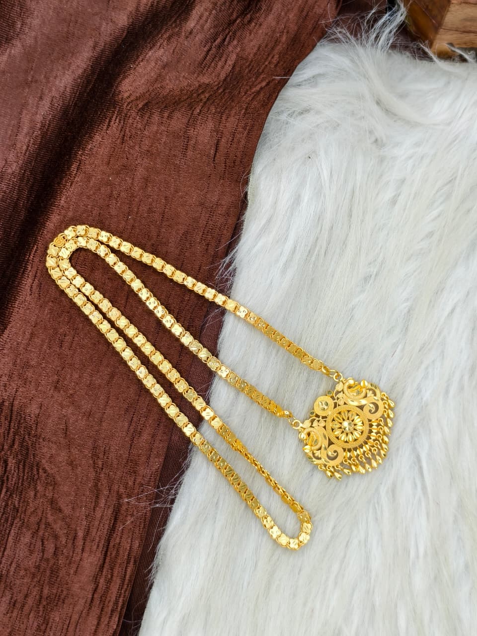✨Plain Dollar Matte Finish Chain – Gold Plated Jewellery for Women✨