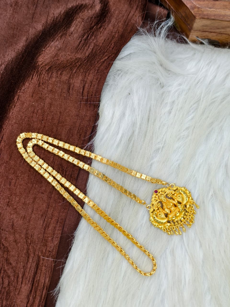 ✨Plain Dollar Matte Finish Chain – Gold Plated Jewellery for Women✨