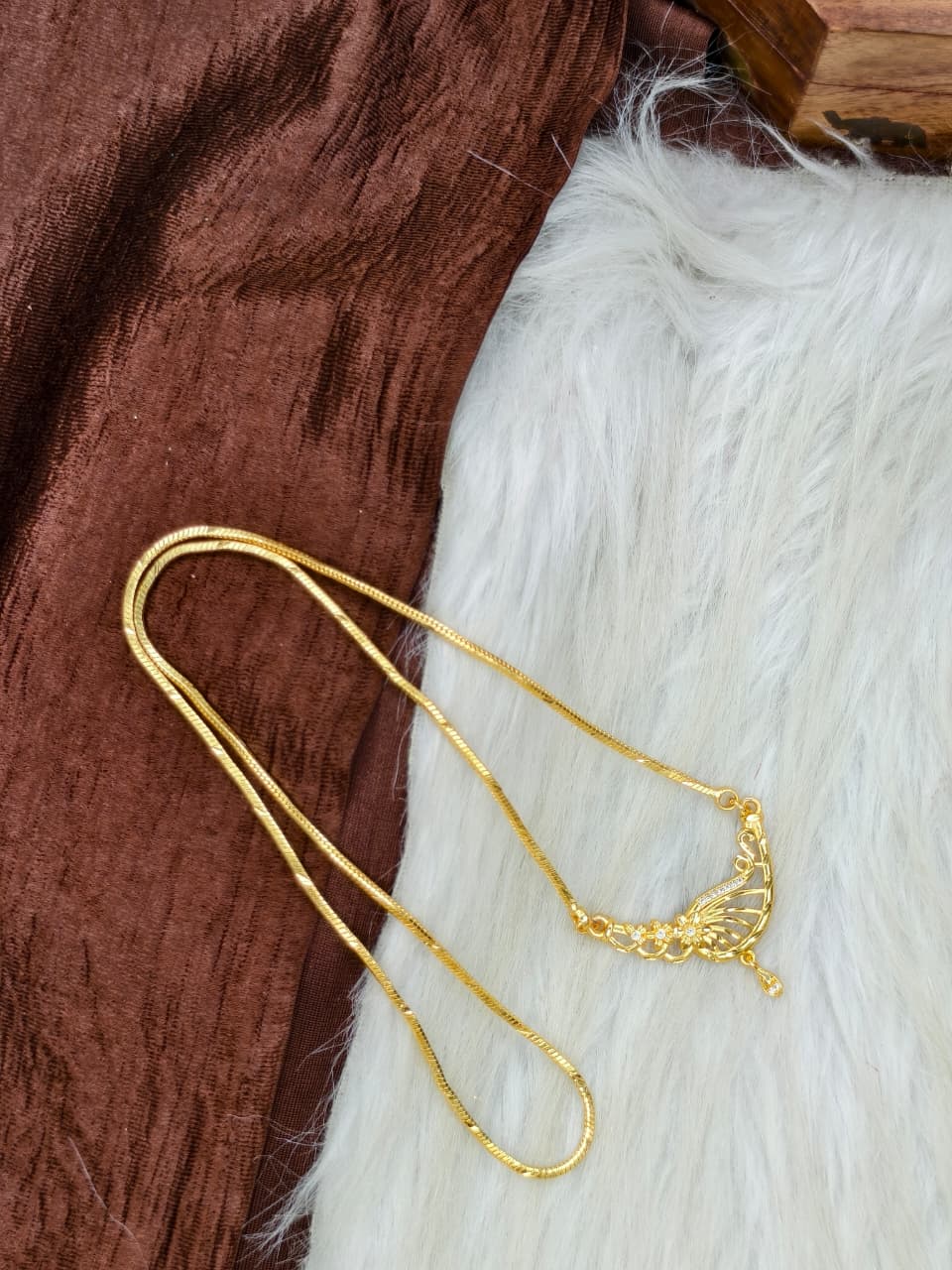 ✨Pendant Dollar Chain Matte Finish Chain – Gold Plated Jewellery for Women✨