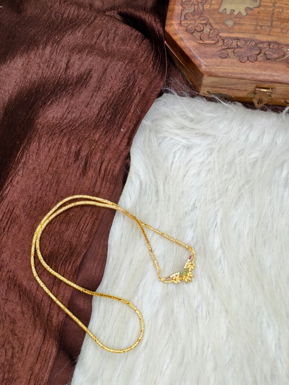 ✨Pendant Dollar Chain Matte Finish Chain – Gold Plated Jewellery for Women✨