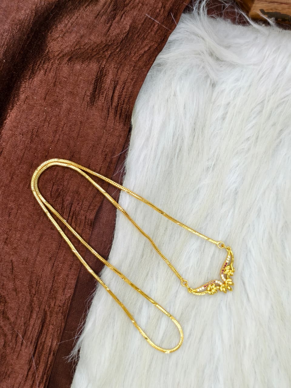 ✨Pendant Dollar Chain Matte Finish Chain – Gold Plated Jewellery for Women✨