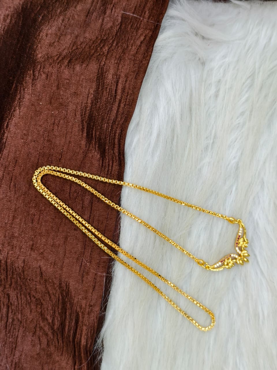 ✨Pendant Dollar Chain Matte Finish Chain – Gold Plated Jewellery for Women✨