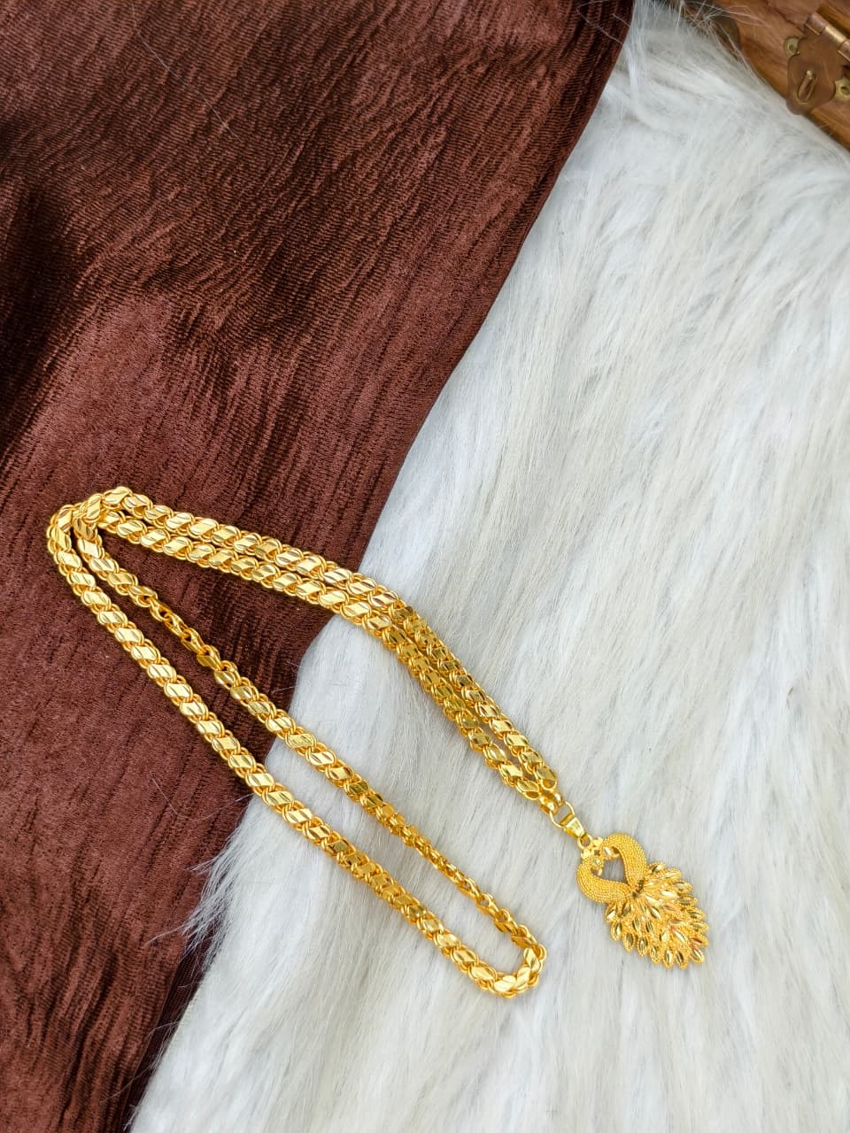 Peacock Dollar Matte Finish Chain – Gold Plated Jewellery for Women✨