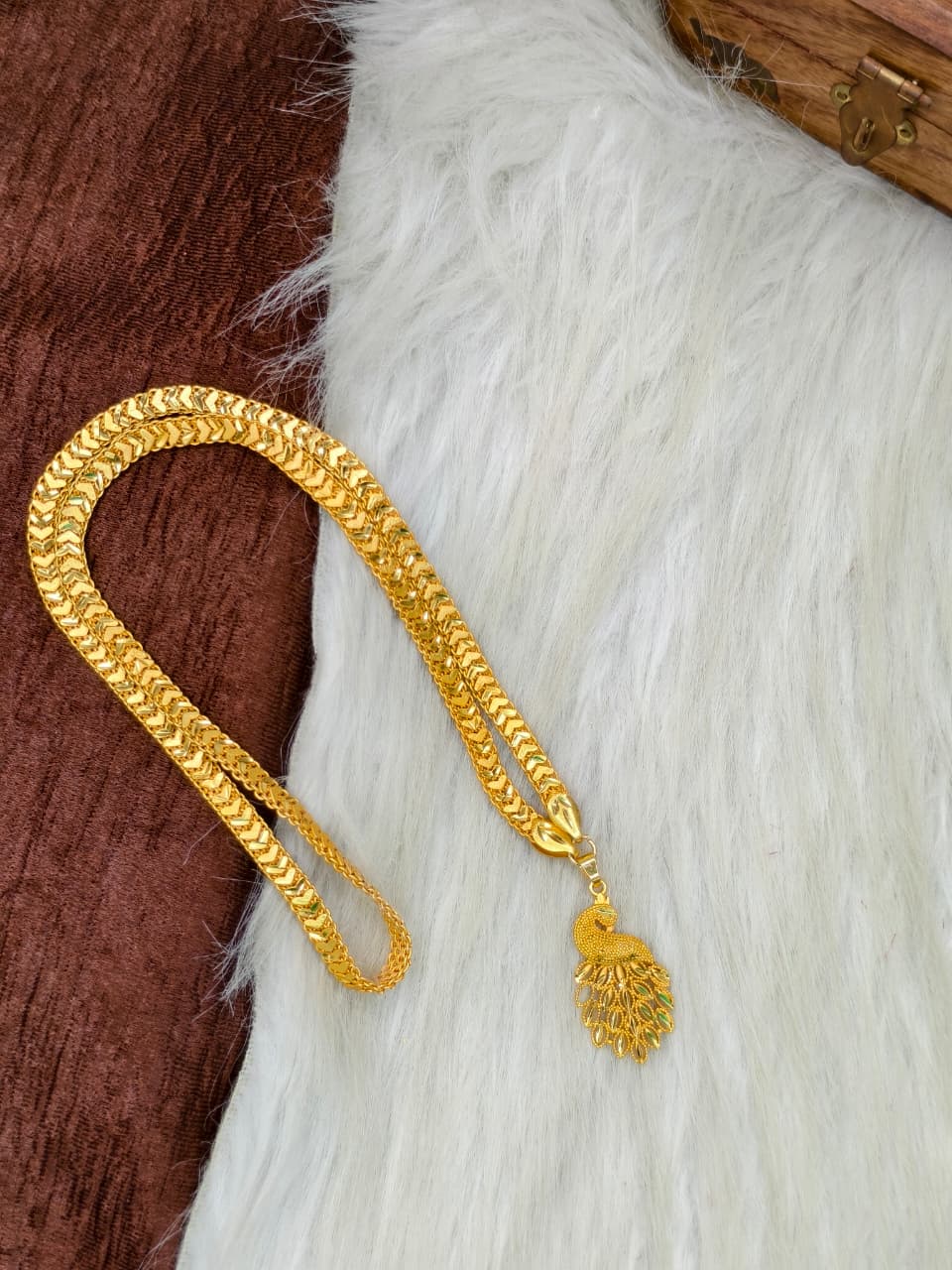 ✨Peacock Dollar Matte Finish Chain – Gold Plated Jewellery for Women✨