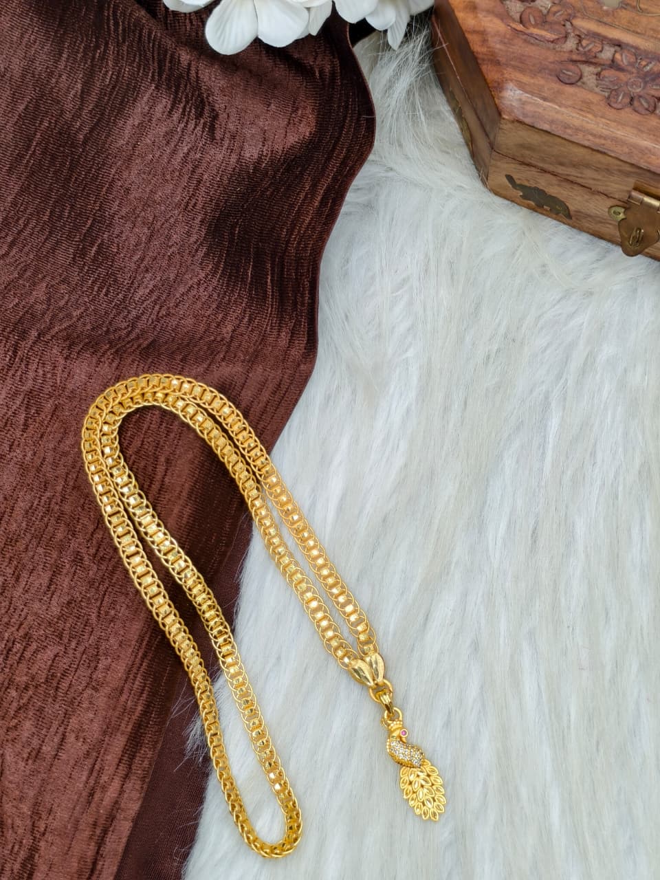 ✨ Peacock Dollar Matte Finish Chain – Gold Plated Jewellery for Women✨