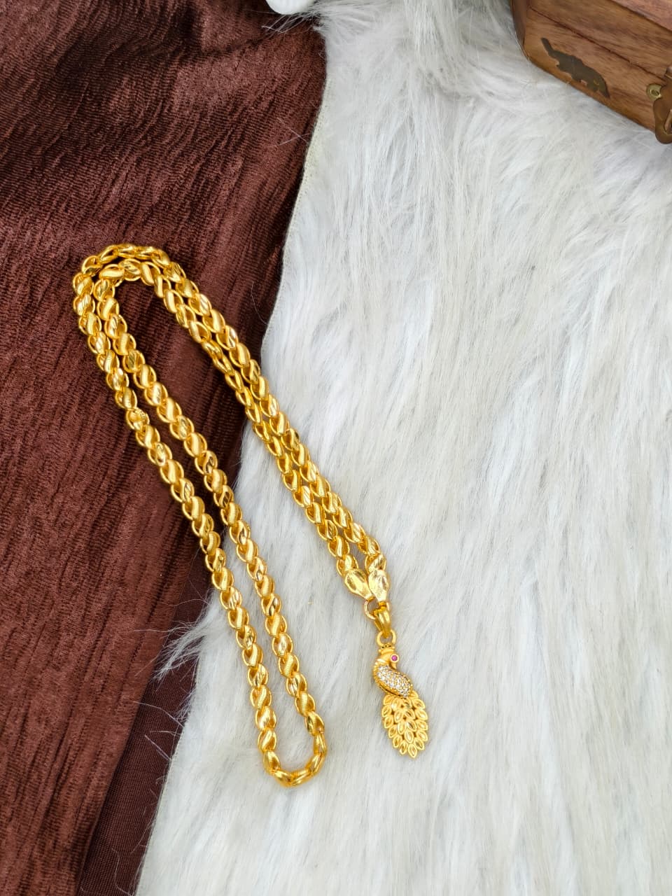 ✨ Peacock Dollar Matte Finish Chain – Gold Plated Jewellery for Women✨