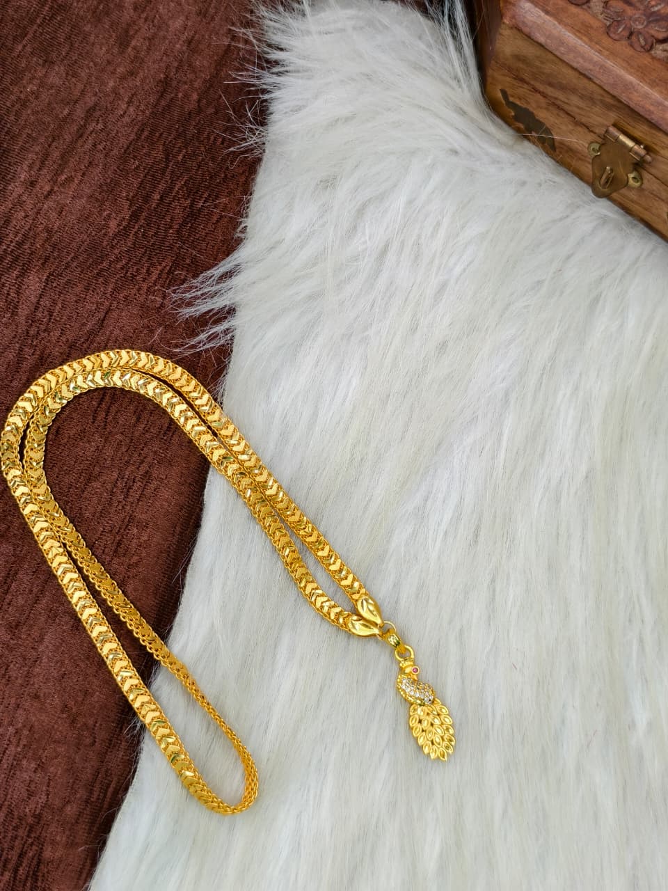 ✨Peacock Dollar Matte Finish Chain – Gold Plated Jewellery for Women✨