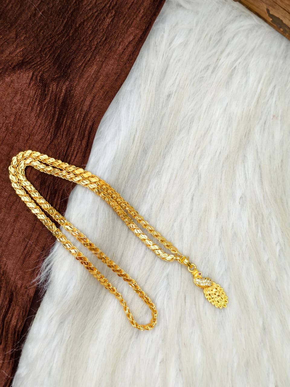 Peacock Dollar Matte Finish Chain – Gold Plated Jewellery for Women✨