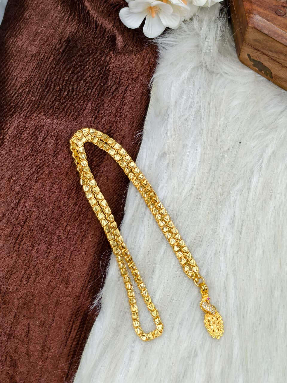 ✨ Peacock Dollar Matte Finish Chain – Gold Plated Jewellery for Women✨
