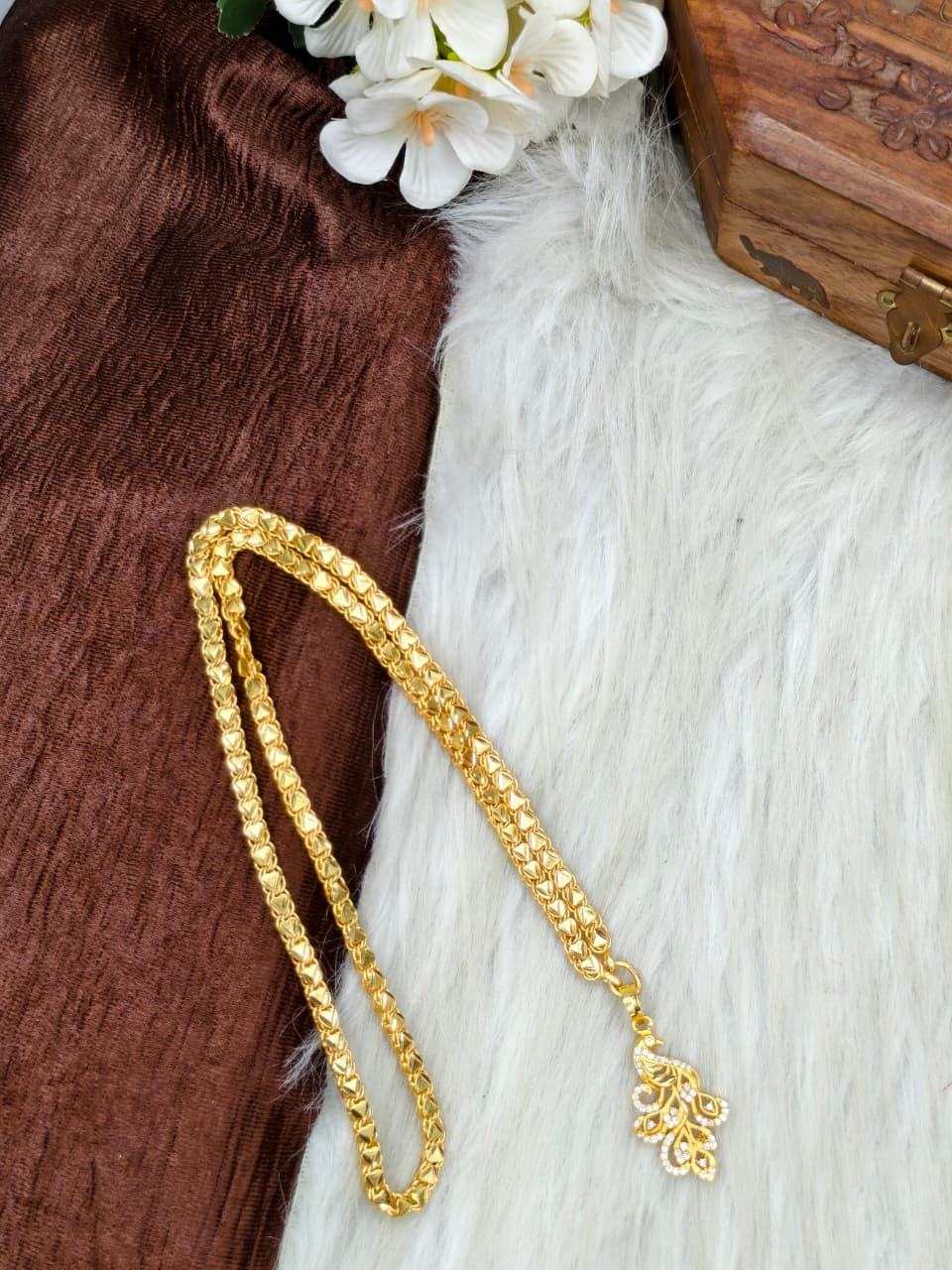 ✨ Peacock Dollar Matte Finish Chain – Gold Plated Jewellery for Women✨