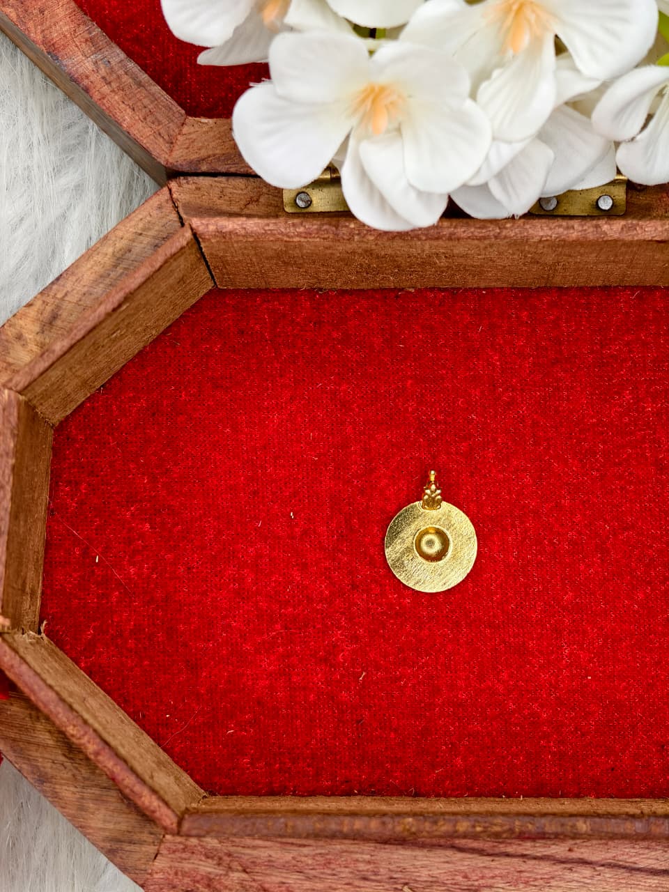 South Indian Traditional Impone Thali Mangalsutra – Gold Plated Sacred Wedding Chain1