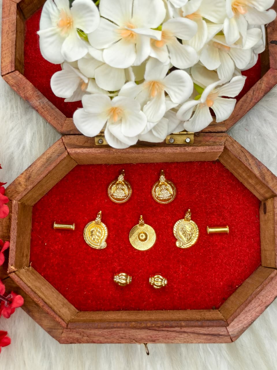 South Indian Traditional Impone Thali Mangalsutra – Gold Plated Sacred Wedding Chain