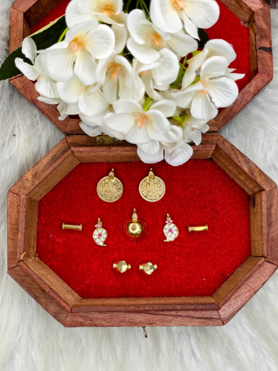 South Indian Traditional Impone Thali Mangalsutra – Gold Plated Sacred Wedding Chain