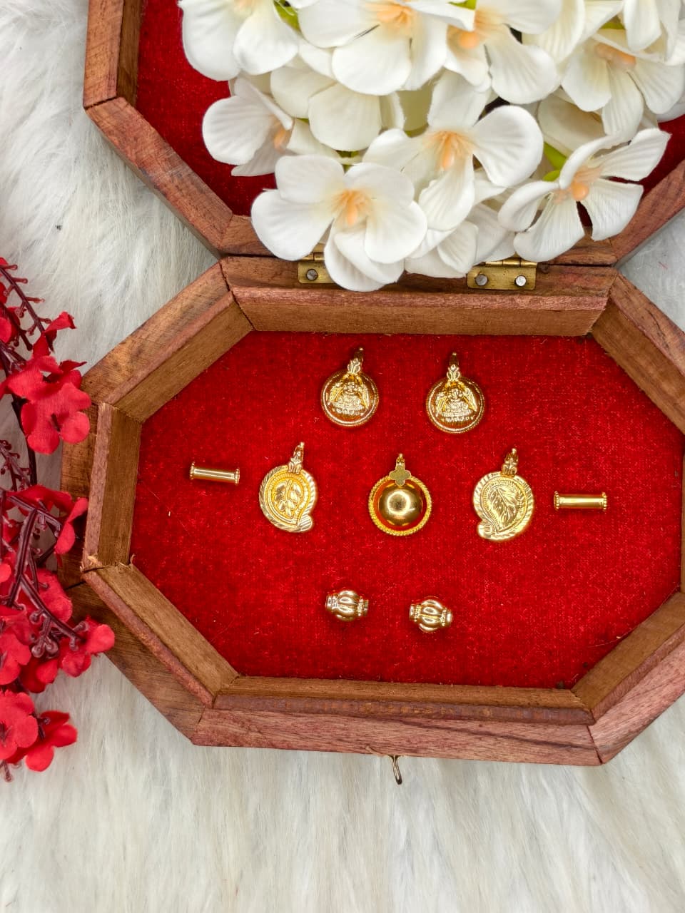 South Indian Traditional Impone Thali Mangalsutra – Gold Plated Sacred Wedding Chain