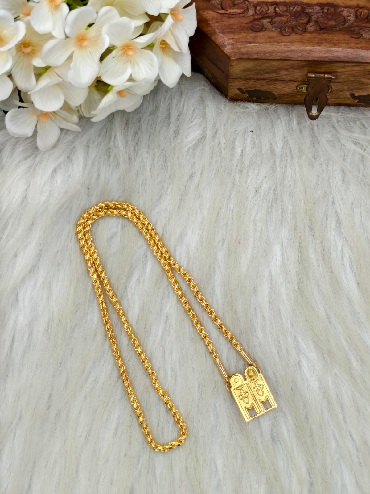 South Indian Traditional Impone Thali Mangalsutra – Gold Plated Sacred Wedding Rope Chain