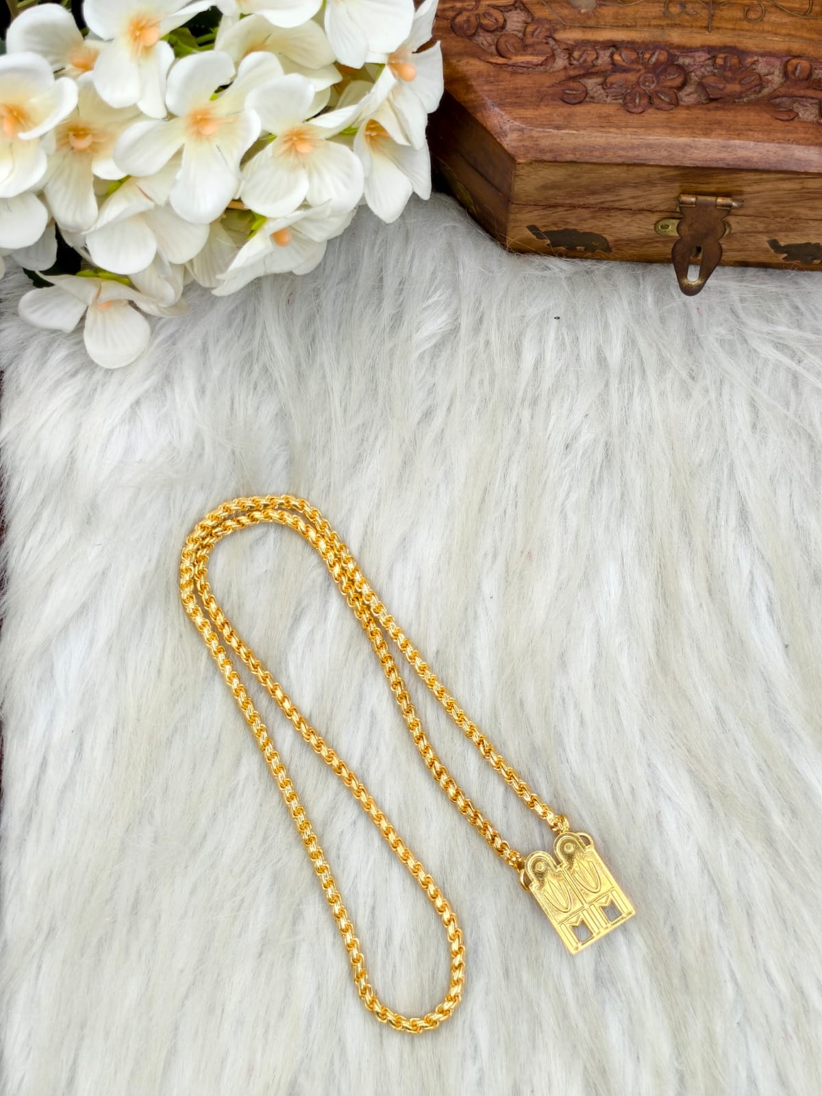 South Indian Traditional Impone Thali Mangalsutra – Gold Plated Sacred Wedding Chain