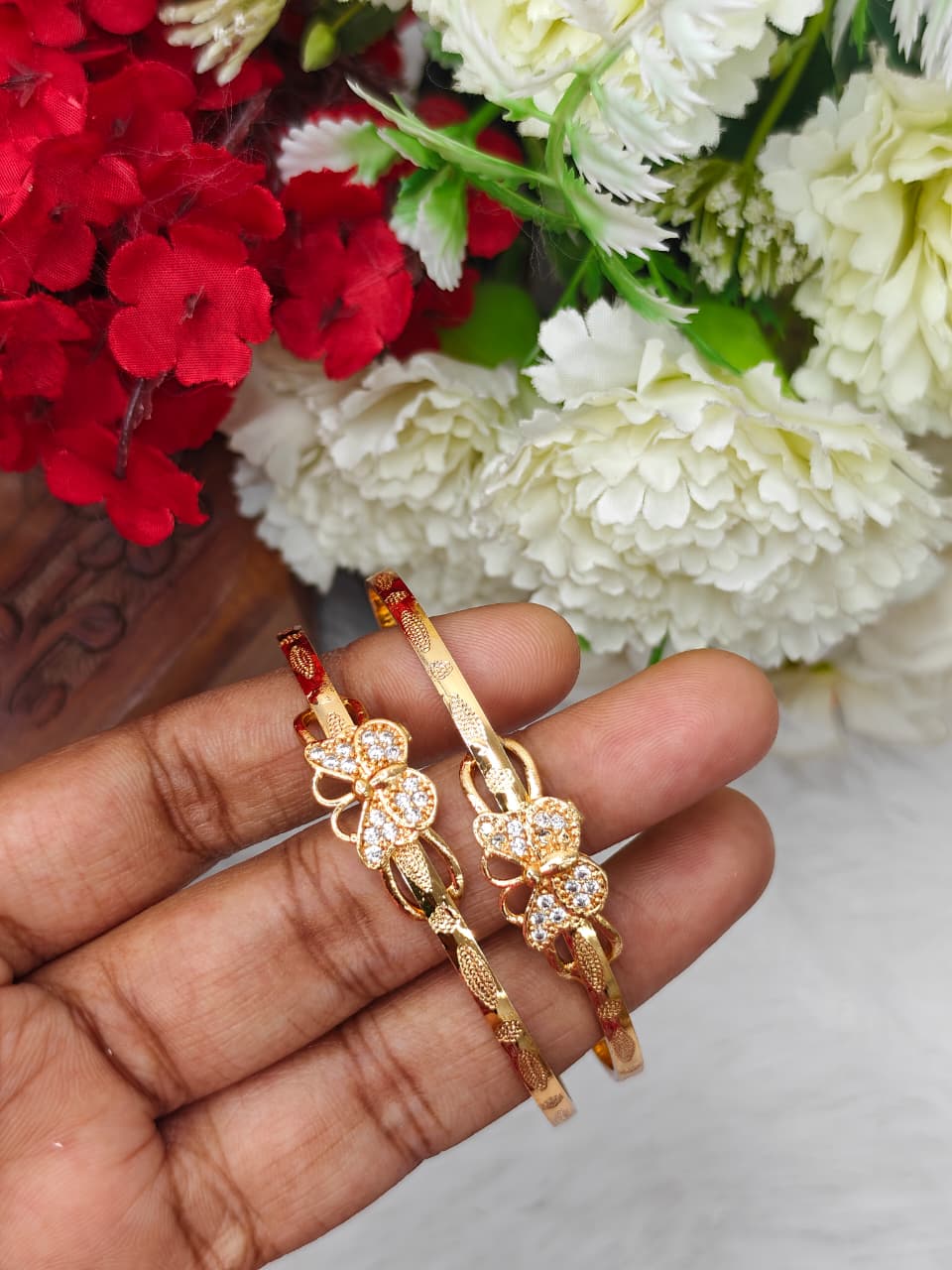 SB-10 Stylish Women’s 1 Gram Gold Plated Bangles – Party & Daily Wear