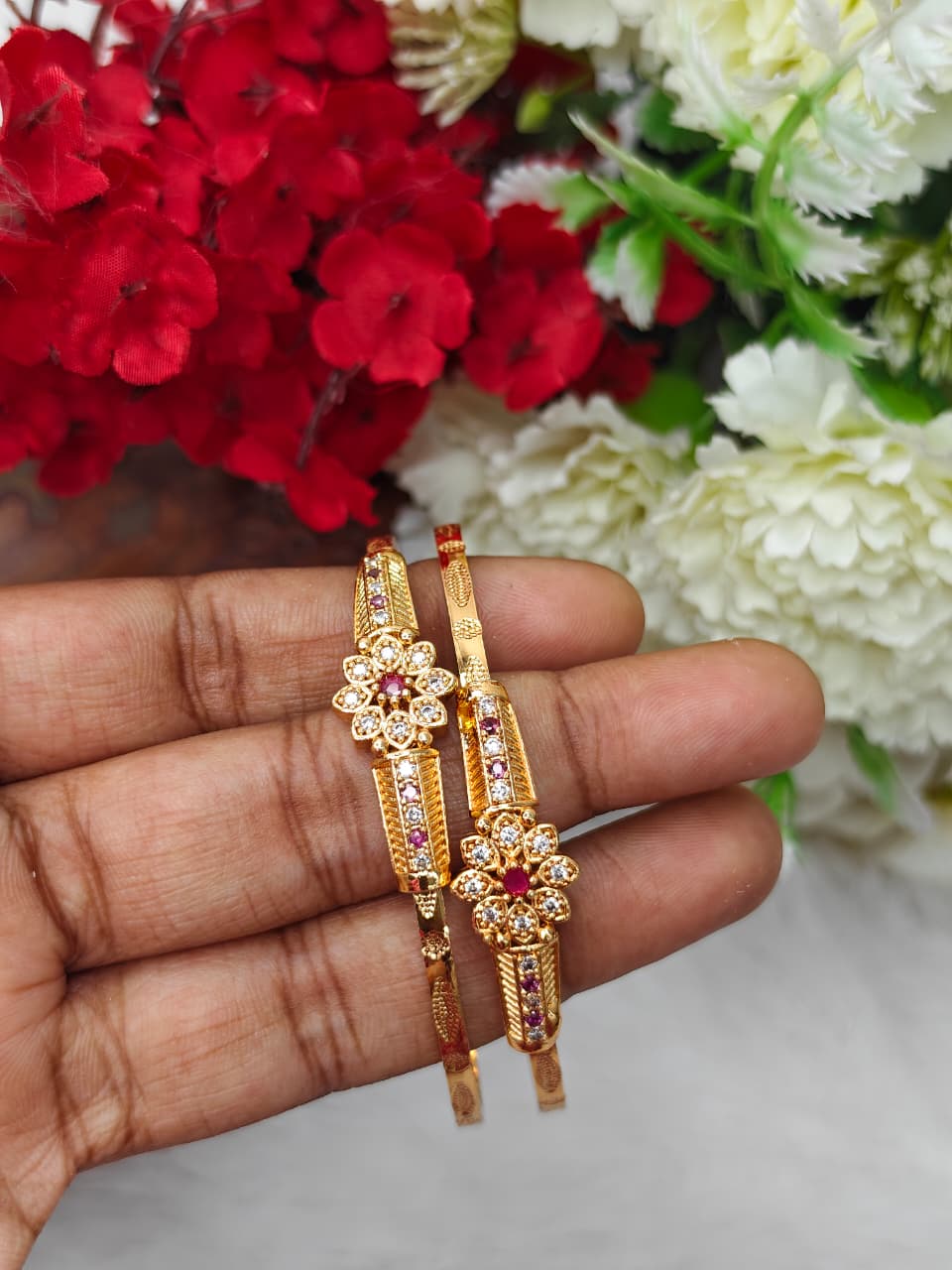 SB-11 Stylish Women’s 1 Gram Gold Plated Bangles – Party & Daily Wear