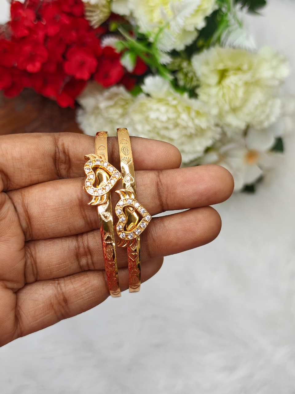 SB-4 Stylish Women’s 1 Gram Gold Plated Bangles – Party & Daily Wear