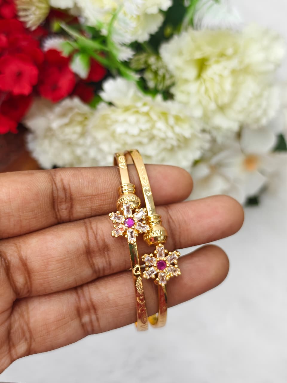 SB-8 Stylish Women’s 1 Gram Gold Plated Bangles – Party & Daily Wear