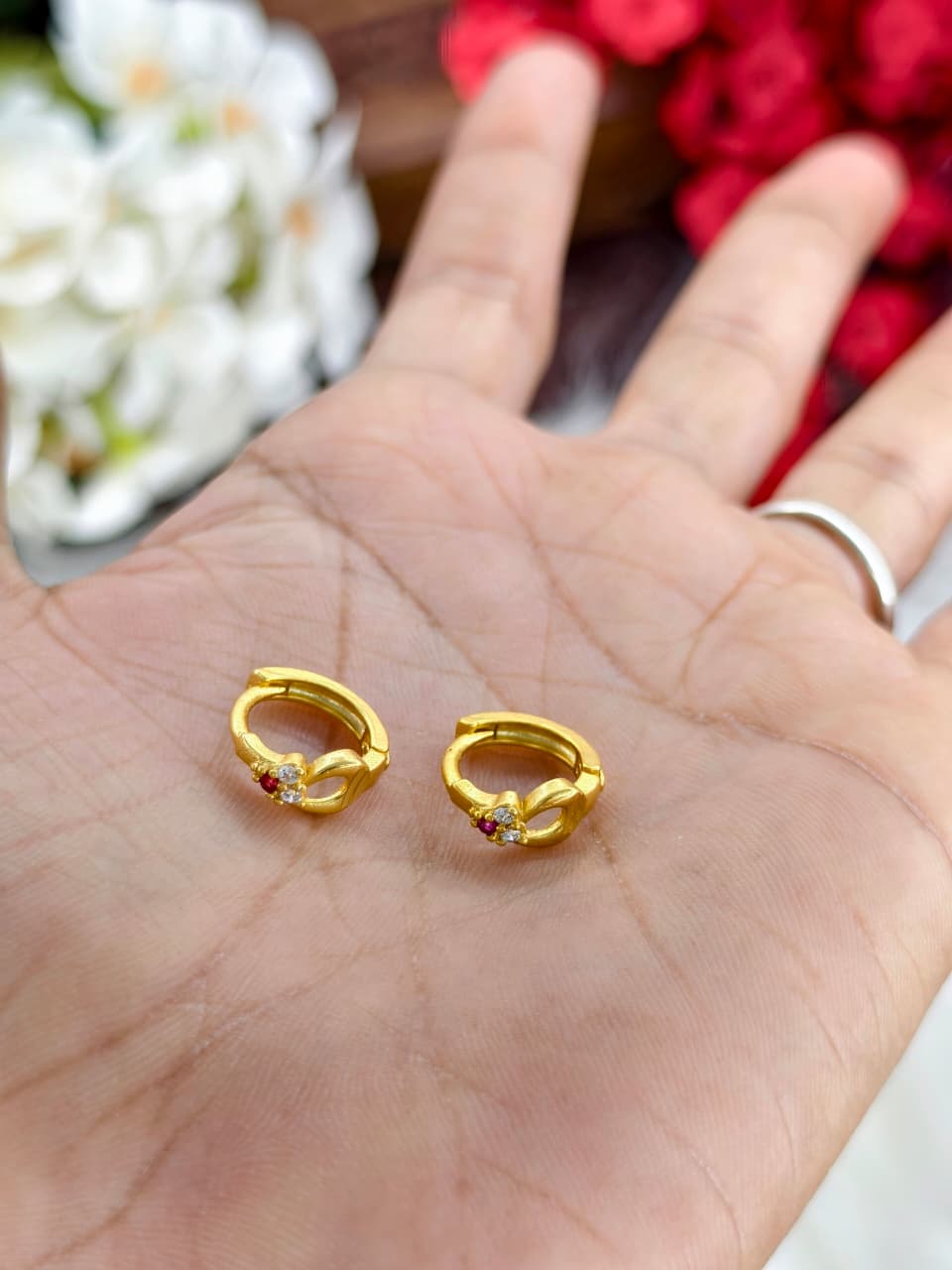 Women Stone Side Valaiyam – 1 Gram Gold Matte Finish