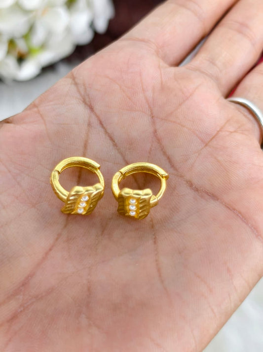 Women Stone Side Valaiyam – 1 Gram Gold Matte Finish