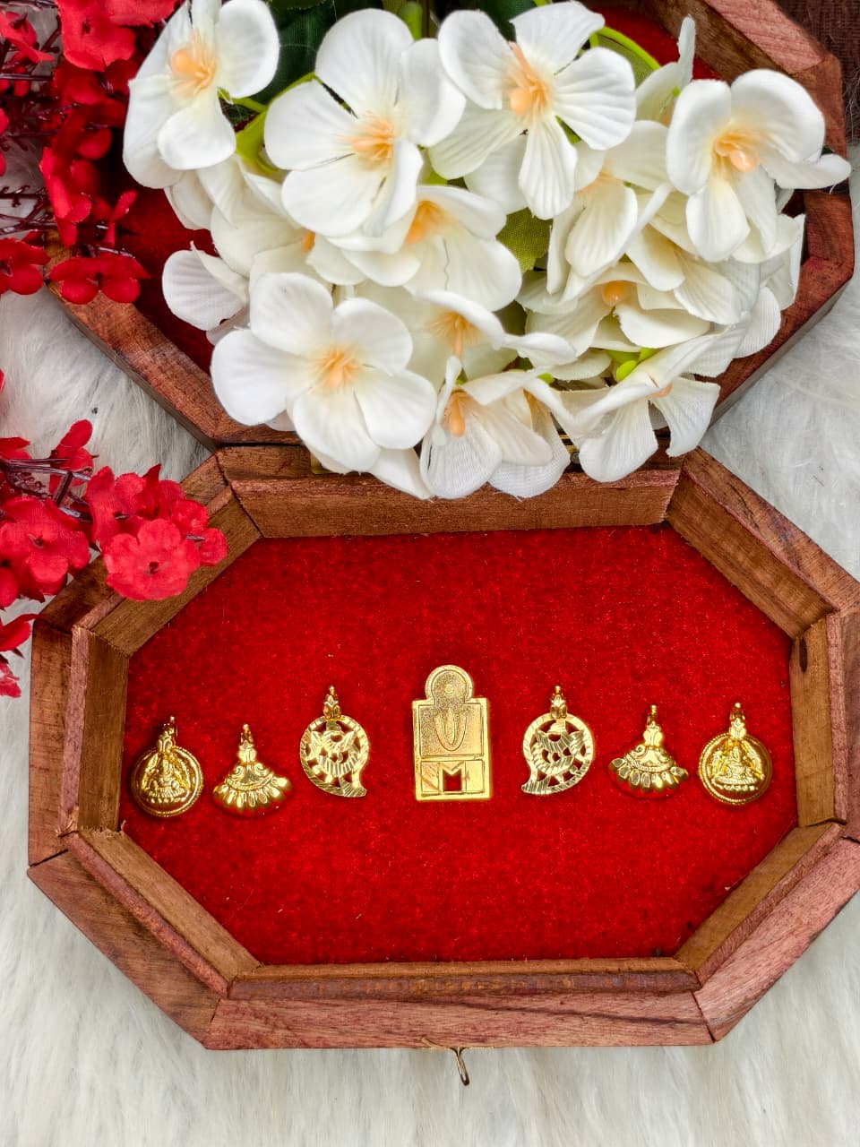 South Indian Traditional Impone Thali Mangalsutra – Gold Plated Sacred Wedding Chain