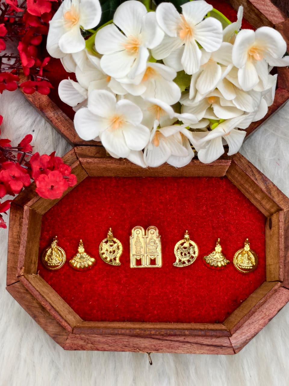 South Indian Traditional Impone Thali Mangalsutra – Gold Plated Sacred Wedding Chain