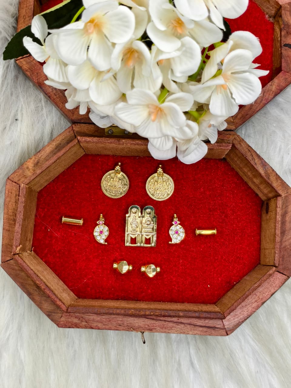 South Indian Traditional Impone Thali Mangalsutra – Gold Plated Sacred Wedding Chain