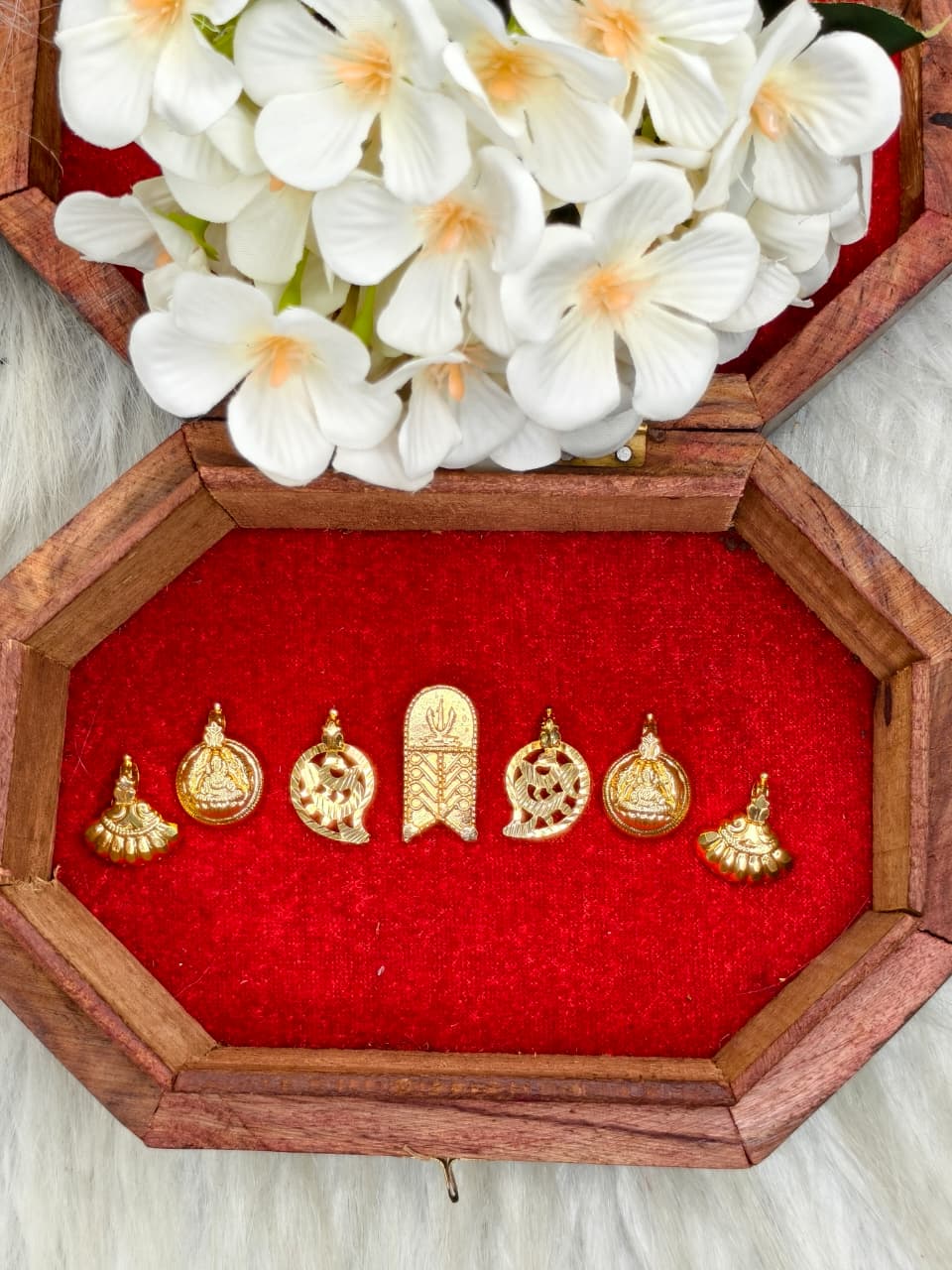 South Indian Traditional Impone Thali Mangalsutra – Gold Plated Sacred Wedding Chain