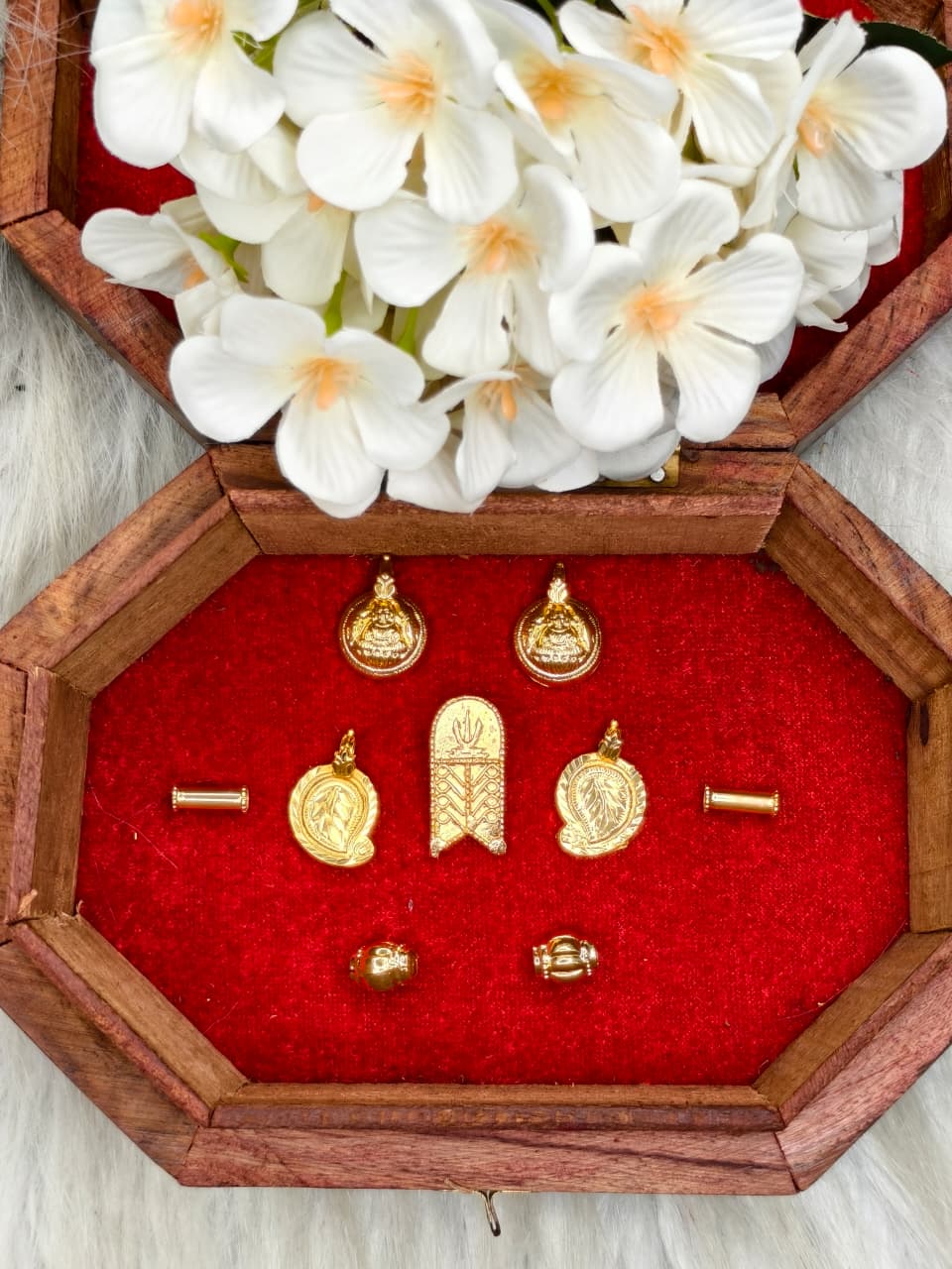 South Indian Traditional Impone Thali Mangalsutra – Gold Plated Sacred Wedding Chain