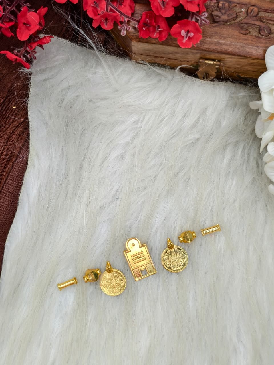South Indian Traditional Impone Thali Mangalsutra – Gold Plated Sacred Wedding Chain