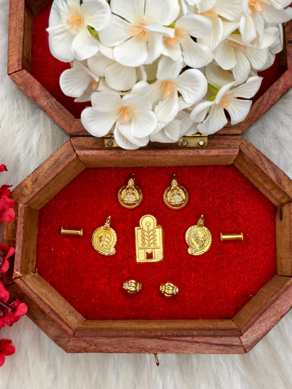 South Indian Traditional Impone Thali Mangalsutra – Gold Plated Sacred Wedding Chain