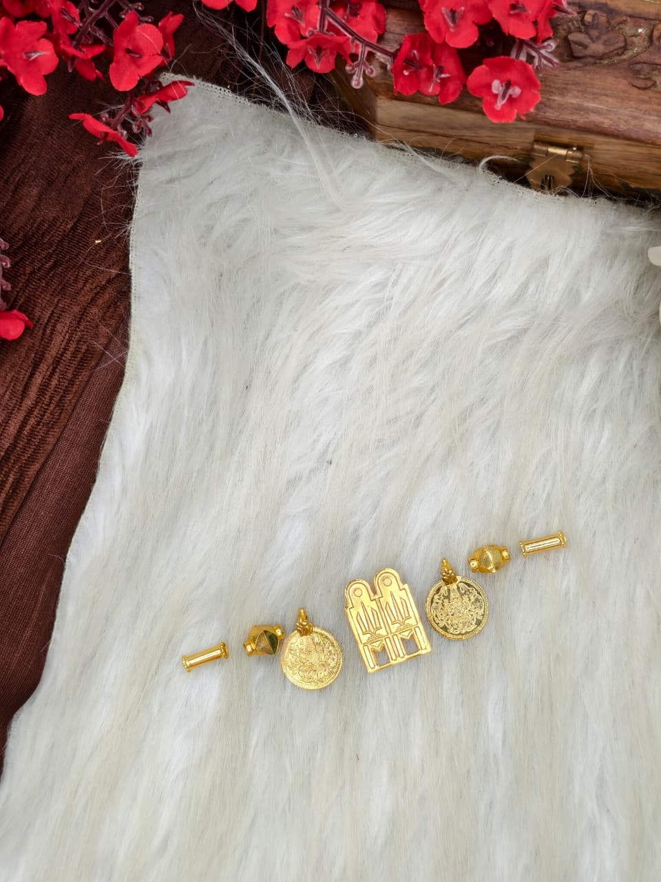 South Indian Traditional Impone Thali Mangalsutra – Gold Plated Sacred Wedding Chain